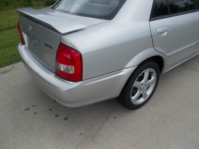 2001 Mazda Protege Convenience AWD