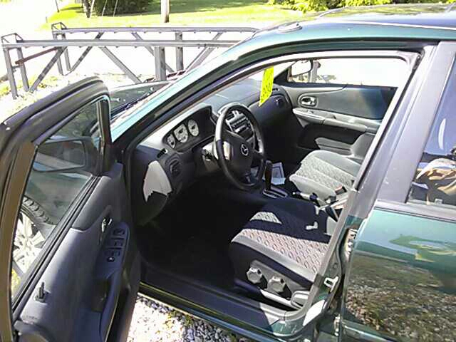 2001 Mazda Protege Convenience AWD