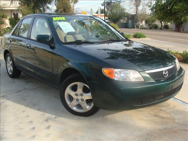 2002 Mazda Protege 4dr Sdn Auto LE (natl) Sedan