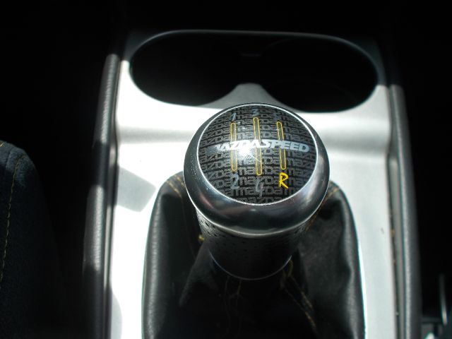 2003 Mazda Protege C15