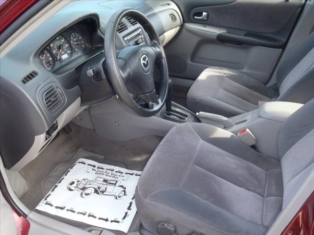 2003 Mazda Protege 4dr Sdn Auto LE (natl) Sedan