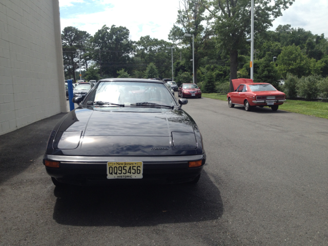 1985 Mazda RX-7 XE King Desert Runner