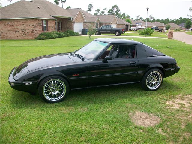 1985 Mazda RX-7 Unknown