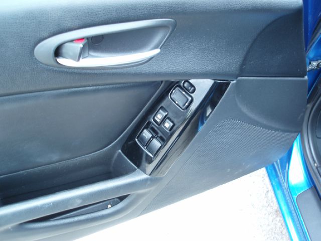 2004 Mazda RX-8 FWD 4dr