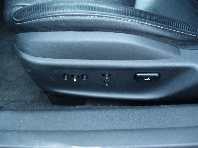 2004 Mazda RX-8 FWD 4dr