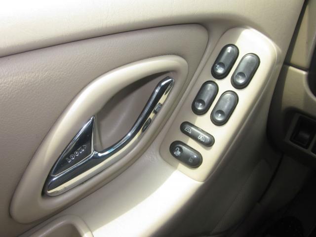 2001 Mazda Tribute LW2