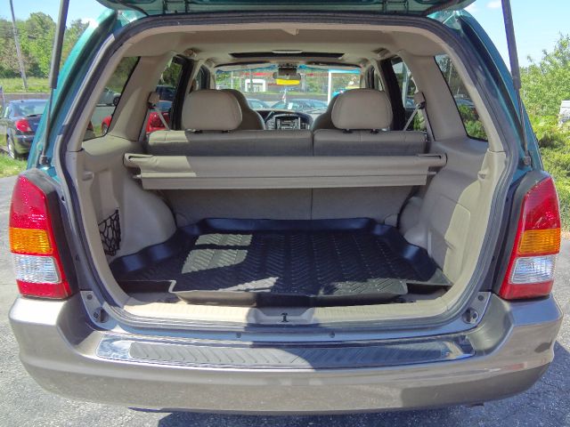 2001 Mazda Tribute LW2