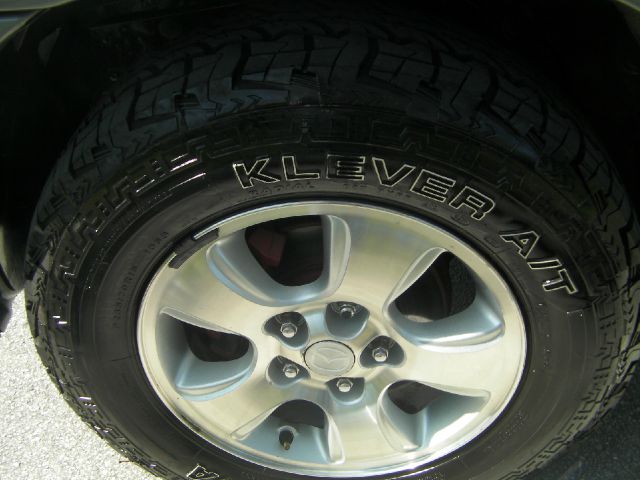2001 Mazda Tribute LW2