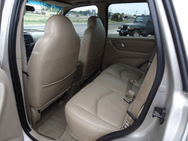 2001 Mazda Tribute A WGN