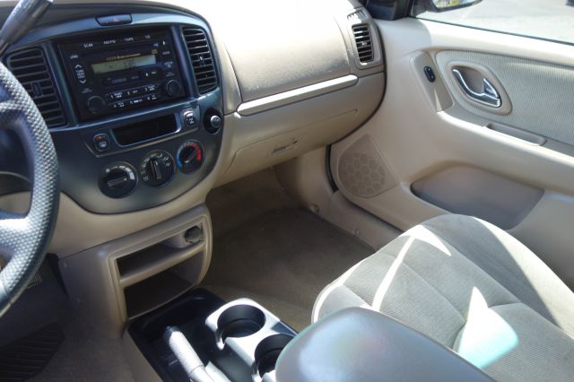 2001 Mazda Tribute LS Truck