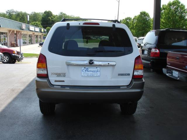 2002 Mazda Tribute LW2