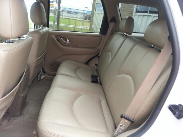 2002 Mazda Tribute LW2