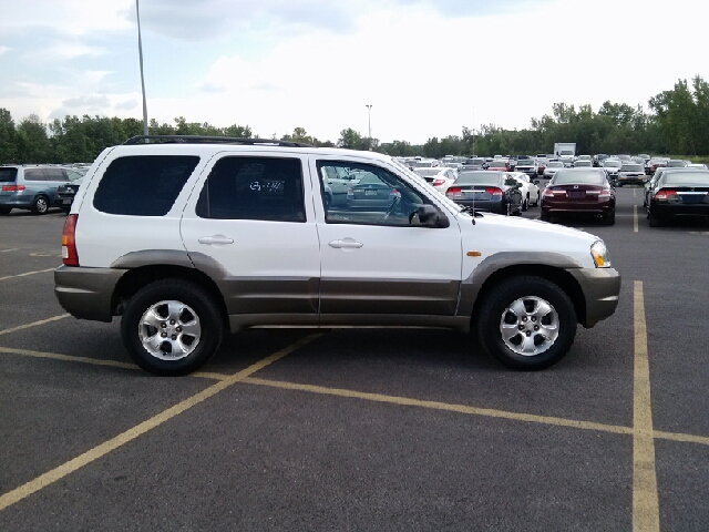 2002 Mazda Tribute LS Truck