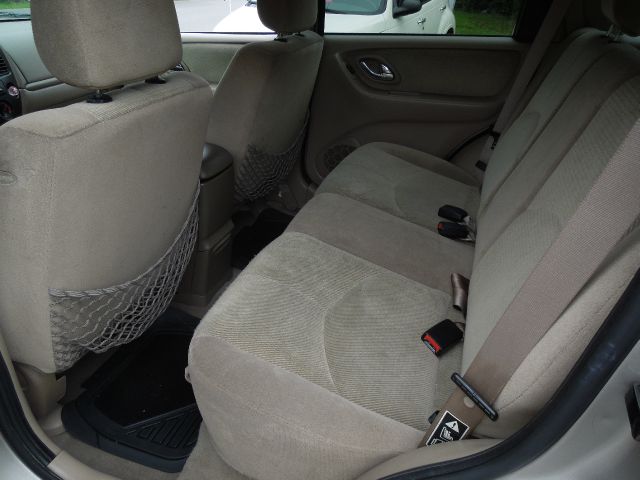 2002 Mazda Tribute LS Truck