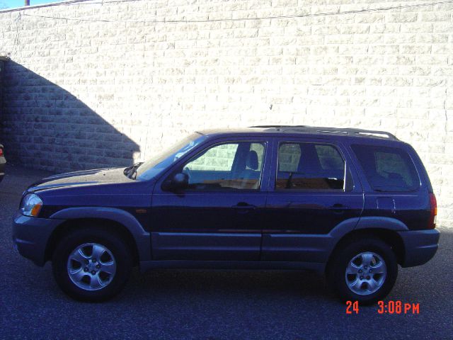 2002 Mazda Tribute LS Truck