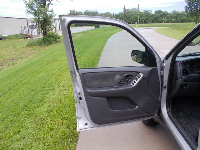 2003 Mazda Tribute Elk Conversion Van