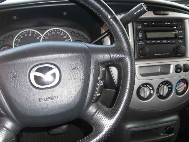 2003 Mazda Tribute LW2