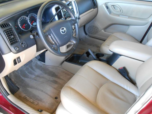 2003 Mazda Tribute LW2