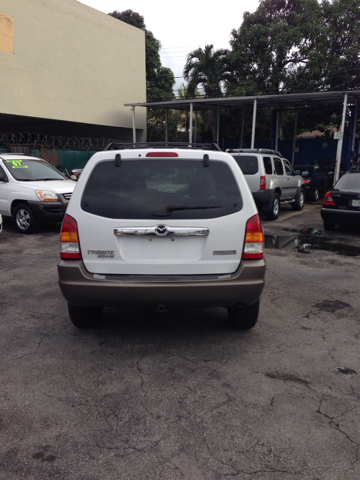 2003 Mazda Tribute LW2