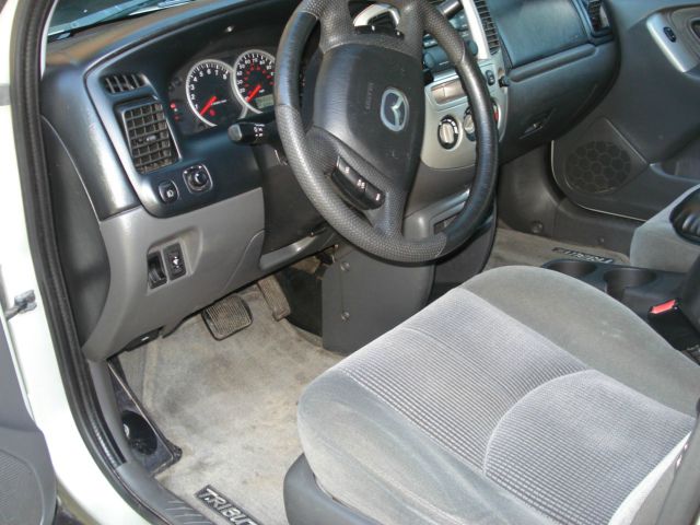 2003 Mazda Tribute LS Truck