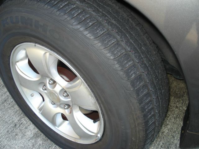 2003 Mazda Tribute LS Truck