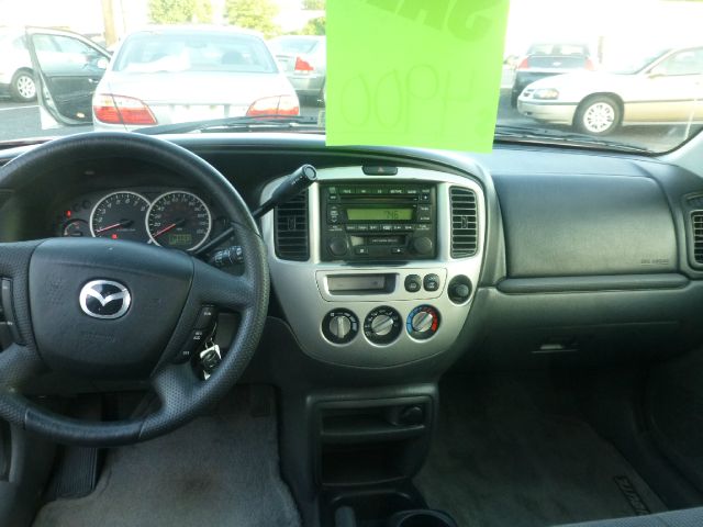 2003 Mazda Tribute LS Truck