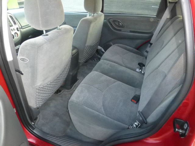 2003 Mazda Tribute LS Truck