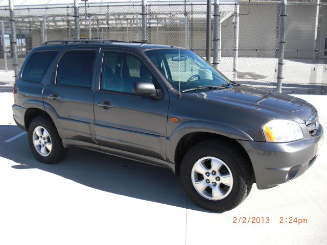 2003 Mazda Tribute LS Truck