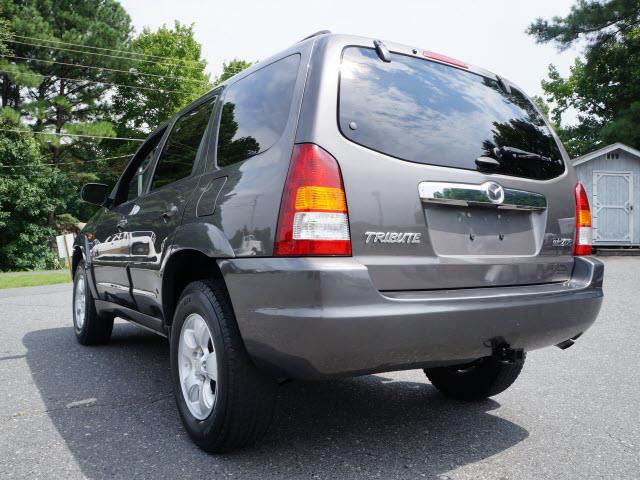2004 Mazda Tribute LW2