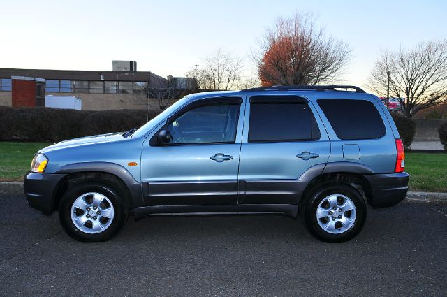 2004 Mazda Tribute LS Truck