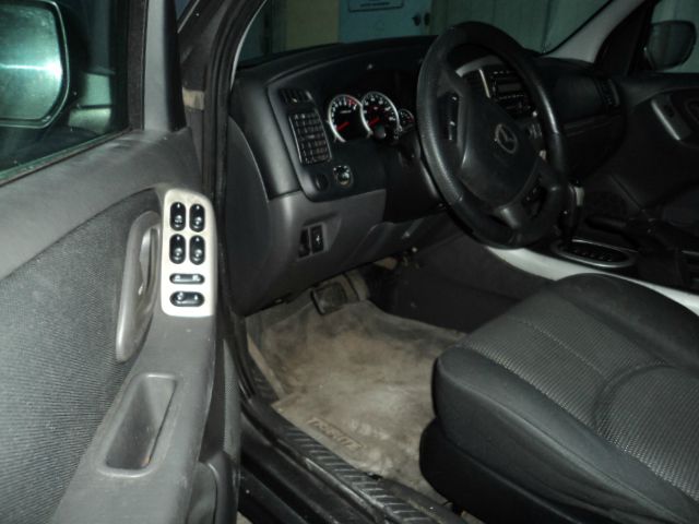 2005 Mazda Tribute Unknown