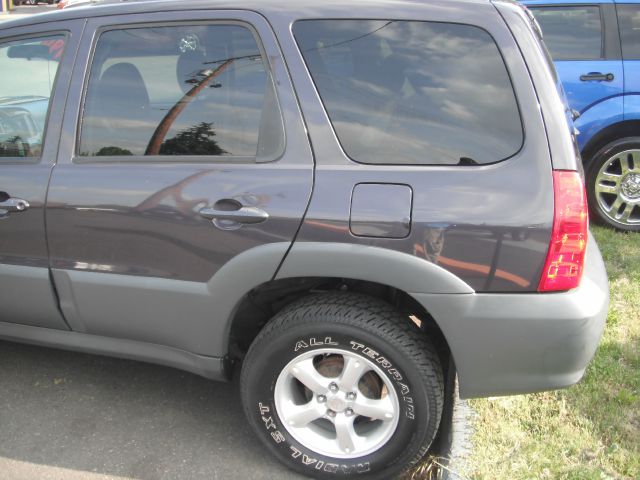 2005 Mazda Tribute L.T. 4-w.d. 5.3L