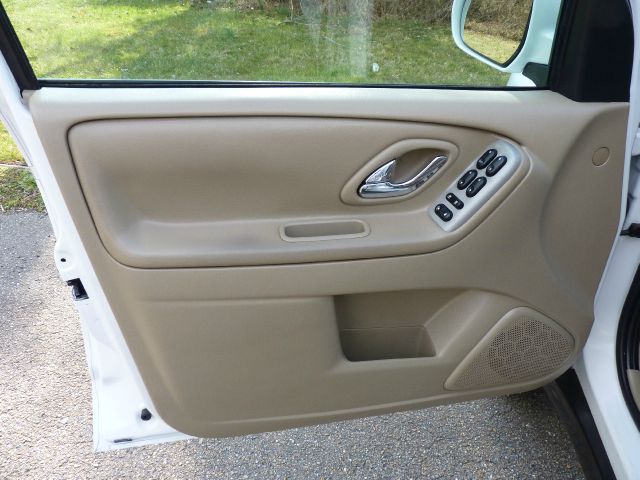 2006 Mazda Tribute Technology Package PTG 4x4 SUV