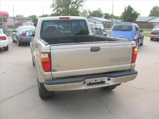 2002 Mazda Truck 4dr Sdn LS Manual