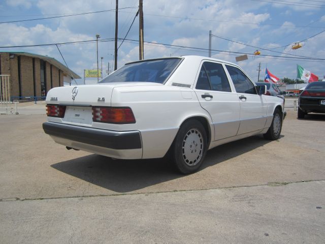 1993 Mercedes-Benz 190 2LT Sport