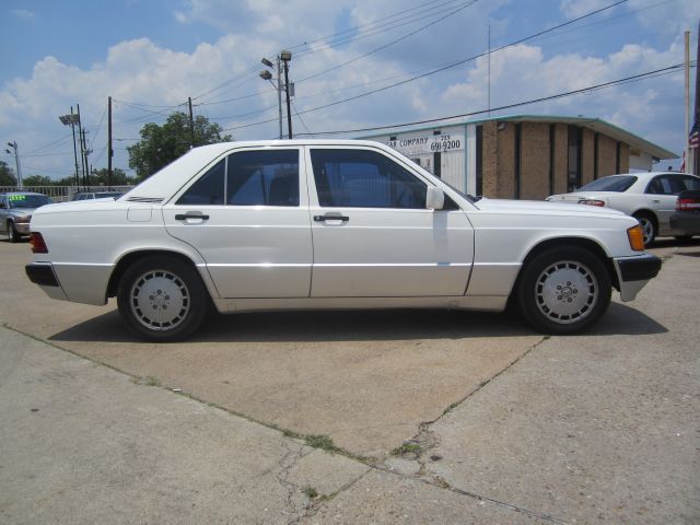 1993 Mercedes-Benz 190 2LT Sport