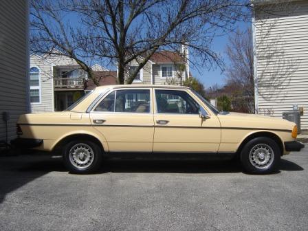 1982 Mercedes-Benz 300 4WD 4dr Limited W/3rd Row (SE)