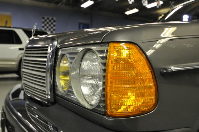 1984 Mercedes-Benz 300 Unknown