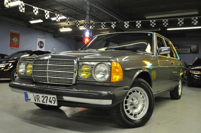 1984 Mercedes-Benz 300 Unknown