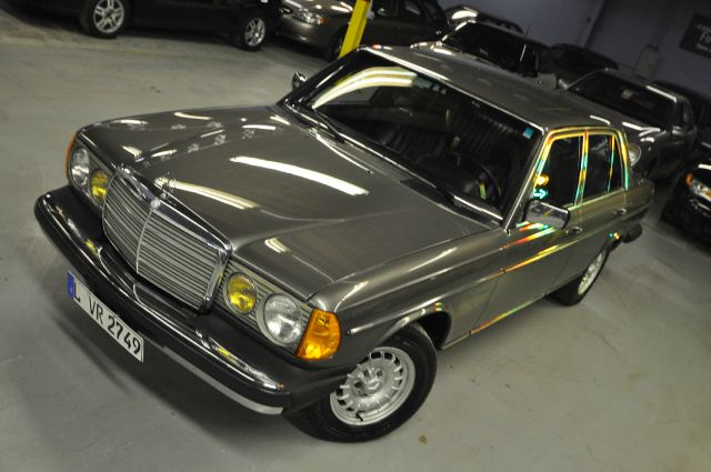 1984 Mercedes-Benz 300 Unknown