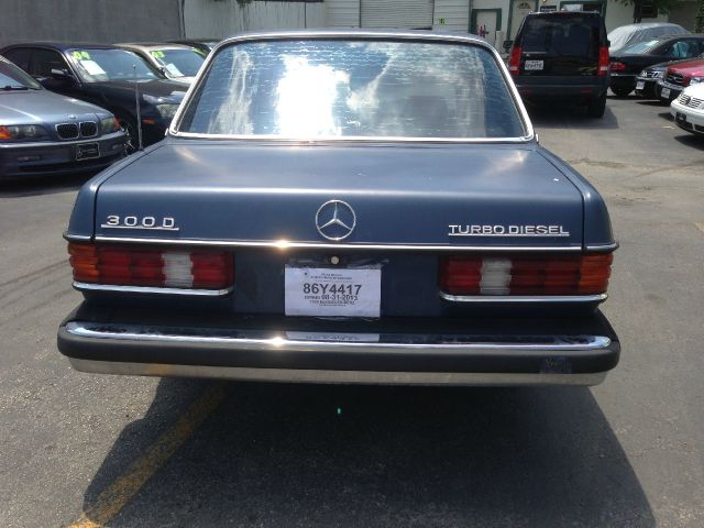 1985 Mercedes-Benz 300 Eddie Bauer 4X4 (marshalltown)