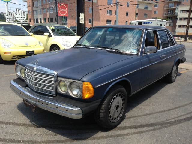 1985 Mercedes-Benz 300 Eddie Bauer 4X4 (marshalltown)
