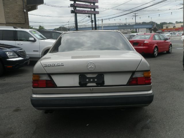 1988 Mercedes-Benz 300 SEL Sport Utility 4D