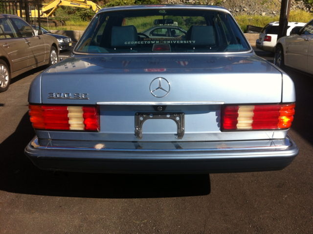 1989 Mercedes-Benz 300 Sport -5 Speed-stick-4x4
