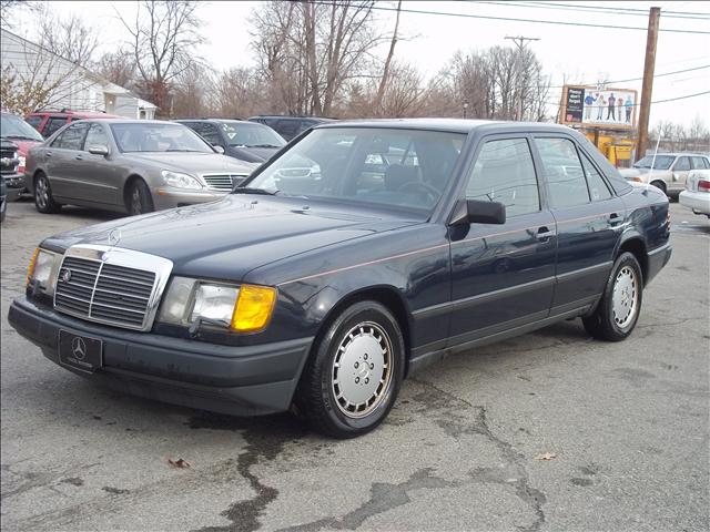 1989 Mercedes-Benz 300 XLS