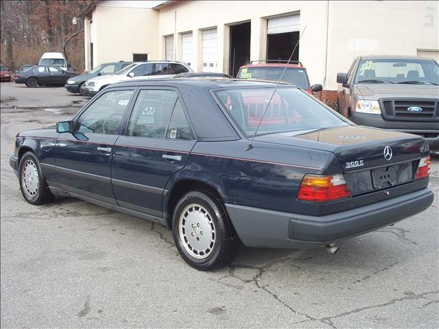 1989 Mercedes-Benz 300 XLS