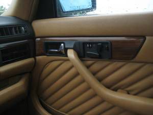 1990 Mercedes-Benz 300 5XT