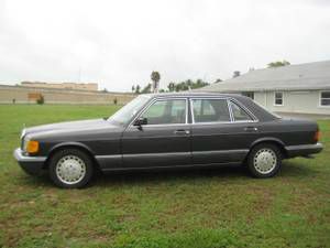 1990 Mercedes-Benz 300 5XT