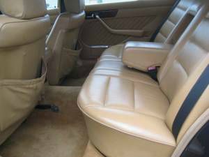 1990 Mercedes-Benz 300 5XT