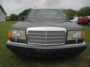 1990 Mercedes-Benz 300 5XT